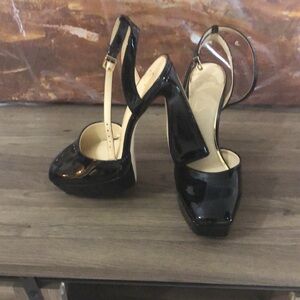 Luxury ankle high heels 👠